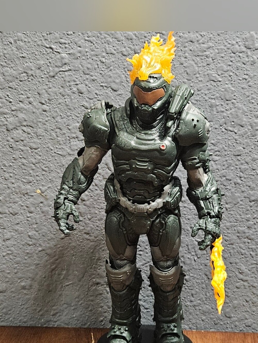 Mcfarlane DOOM Slayer Ember Skin  Action Figure